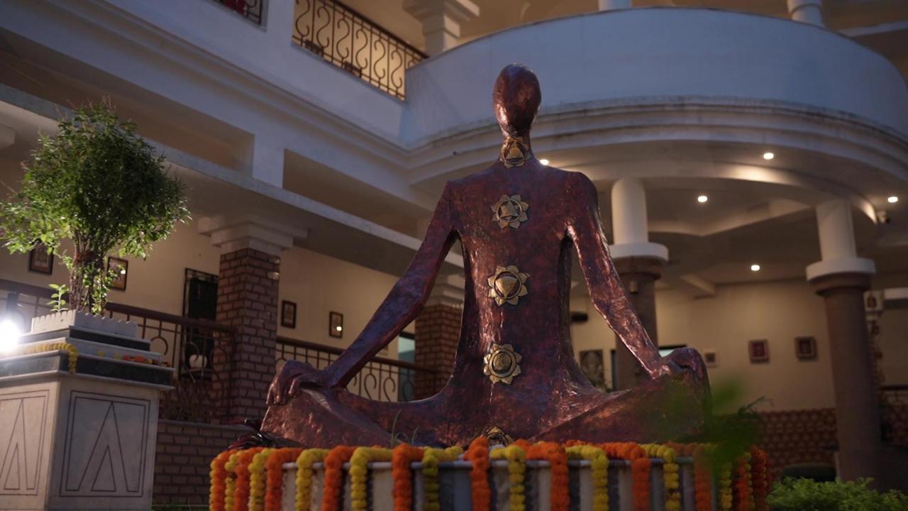 Hotel Kolam Shanti Niketan Exterior photo