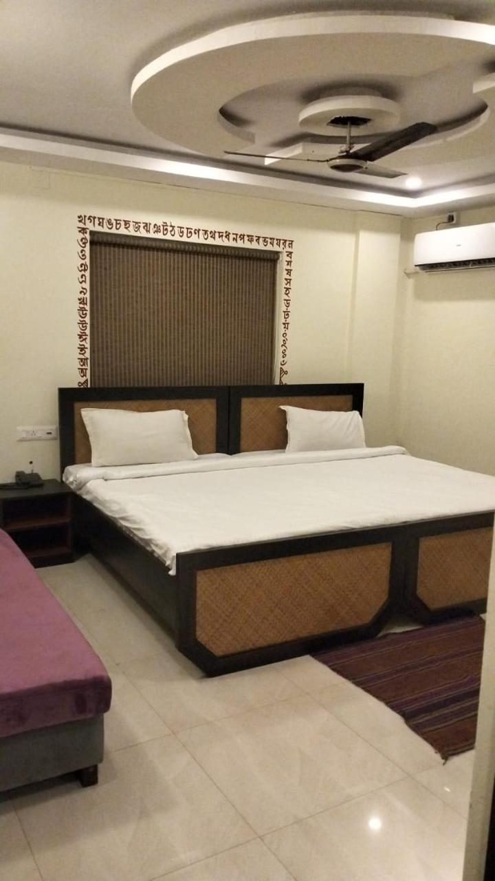 Hotel Kolam Shanti Niketan Exterior photo