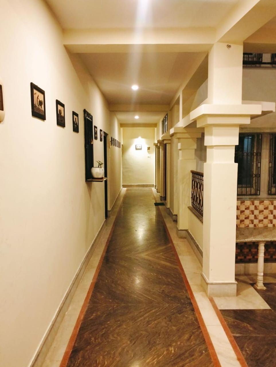 Hotel Kolam Shanti Niketan Exterior photo